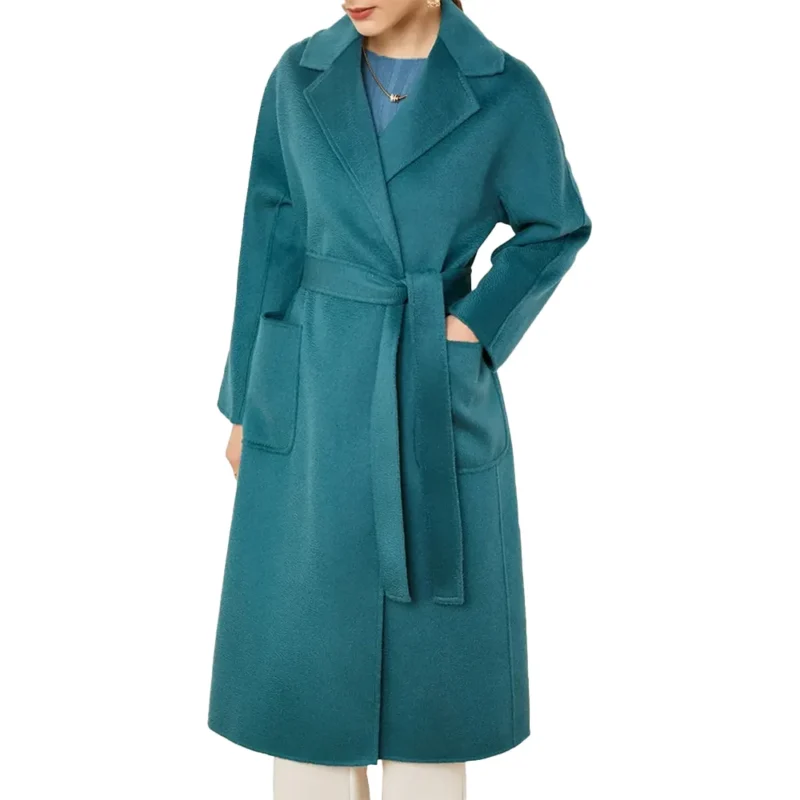 Anna Kendrick Another Simple Favor Coat