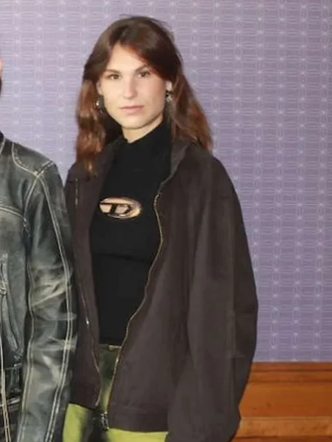 Barracuda Queens Klara Rapp S02 Brown Jacket