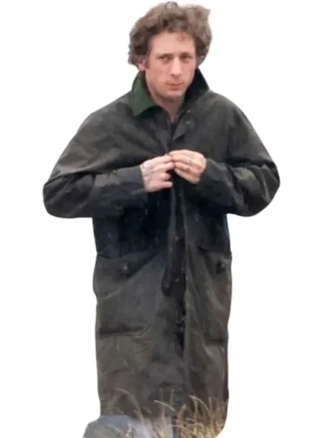 Carmen Berzatto The Bear S03 Green Coat