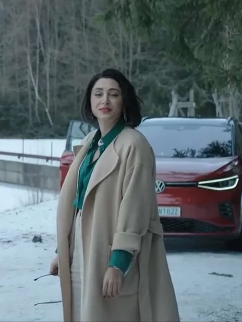 Golshifteh Farahani Extraction 2 Coat