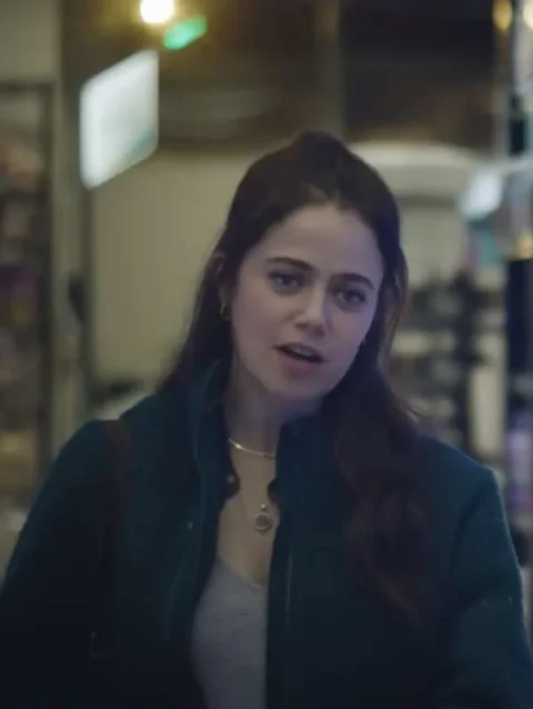 Molly Gordon The Bear Season 02 Green Jacket